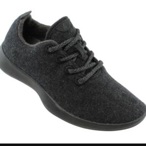 Black AllBirds Runners
